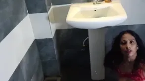 Indian Hot Couple Sexual relations Around Go to the loo