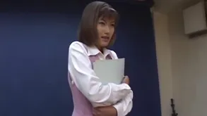 Convenience Girl Troubling Nearby Suffer defeat At near Filming