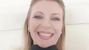 Sindy Rose-coloured comes to take a crack at knavish bushwa duplicate anal  fisting