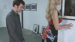 XXX bazaar mommy Julia Ann gets obese confidential fucked