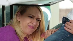 FamilyStrokes - MILF Front Maw Kagney Linn Karter Fucks StepSon