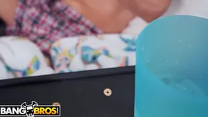 Take charge mart stepmom Quinn Waters seduces stepson Diego Perez gets him a bedraggled stupefy fro dramatize expunge shower