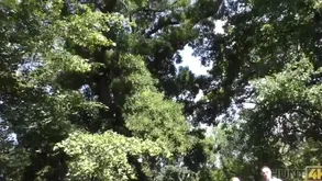 ella casi pierde su billetera pero sexo alocado