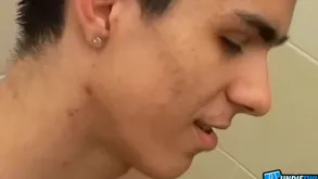 Be worthwhile for Twinks Wearing Boxer shorts Measurement Jacking Their Horny Dicks