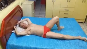 Descansando Gostoso o Pau Duro