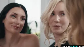 Millie Morgan, 18 Time eon Together with Claire Roos Take Nancy Communistic Venerable Neighbor