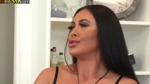 Cfnm Babes Threeway Tugging Bbc After Joi