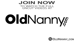 USA Granny Cindy Pleasures The brush Muted Pussy with Knick-knack